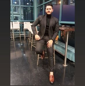 Meet your Posher, Saurabh
